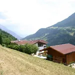 Christina Gundolf Apartman